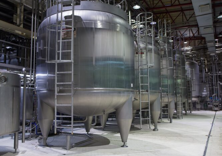 Pure Water Engineering: The Ultimate Guide to Stainless Steel Storage Tanks